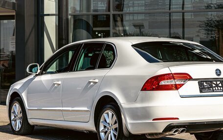 Skoda Superb III рестайлинг, 2014 год, 1 075 000 рублей, 9 фотография