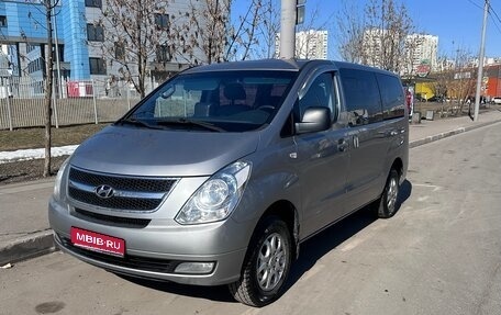 Hyundai Grand Starex Grand Starex I рестайлинг 2, 2012 год, 2 150 000 рублей, 1 фотография