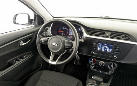 KIA Rio IV, 2021 год, 1 595 000 рублей, 25 фотография