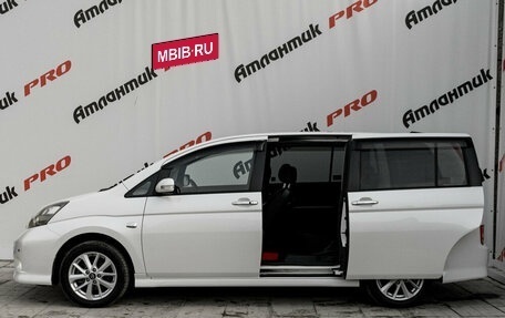 Toyota ISis I, 2010 год, 1 290 000 рублей, 8 фотография