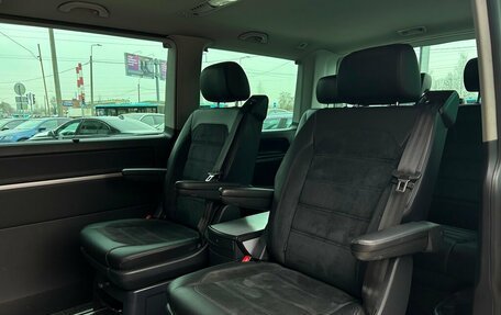 Volkswagen Multivan T6 рестайлинг, 2017 год, 3 698 800 рублей, 13 фотография