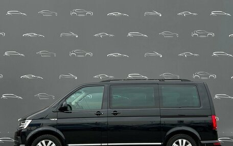 Volkswagen Multivan T6 рестайлинг, 2017 год, 3 698 800 рублей, 18 фотография