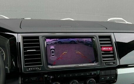 Volkswagen Multivan T6 рестайлинг, 2017 год, 3 698 800 рублей, 22 фотография