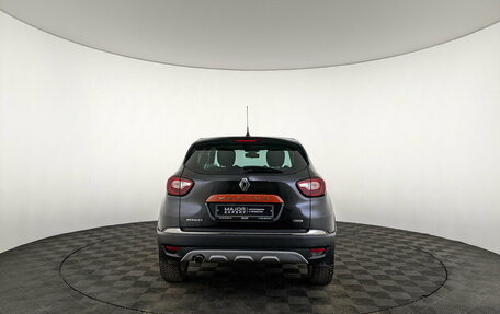 Renault Kaptur I рестайлинг, 2017 год, 1 390 000 рублей, 6 фотография