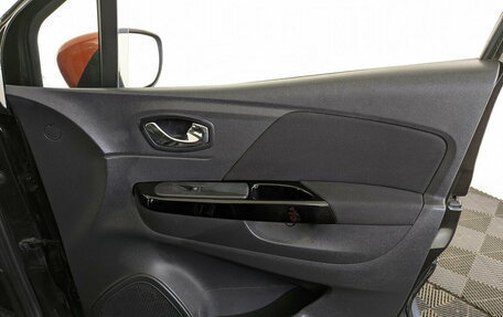 Renault Kaptur I рестайлинг, 2017 год, 1 390 000 рублей, 25 фотография