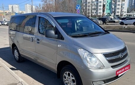 Hyundai Grand Starex Grand Starex I рестайлинг 2, 2012 год, 2 150 000 рублей, 2 фотография