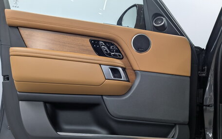 Land Rover Range Rover IV рестайлинг, 2020 год, 11 000 000 рублей, 18 фотография