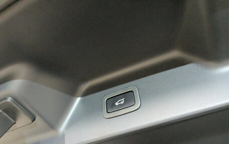 Land Rover Range Rover IV рестайлинг, 2020 год, 11 000 000 рублей, 27 фотография