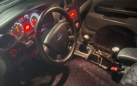 Ford Focus II рестайлинг, 2010 год, 4 фотография