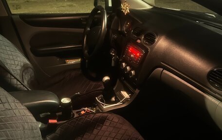 Ford Focus II рестайлинг, 2010 год, 5 фотография