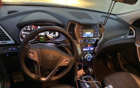 Hyundai Santa Fe III рестайлинг, 2017 год, 2 500 000 рублей, 18 фотография