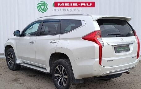 Mitsubishi Pajero Sport III рестайлинг, 2018 год, 2 550 000 рублей, 7 фотография