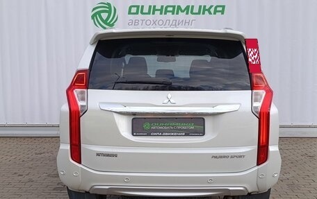 Mitsubishi Pajero Sport III рестайлинг, 2018 год, 2 550 000 рублей, 6 фотография