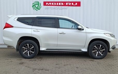 Mitsubishi Pajero Sport III рестайлинг, 2018 год, 2 550 000 рублей, 4 фотография