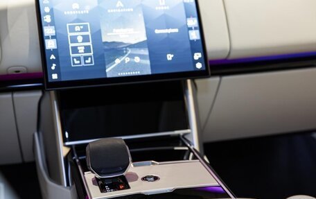 Land Rover Range Rover IV рестайлинг, 2024 год, 28 990 000 рублей, 19 фотография