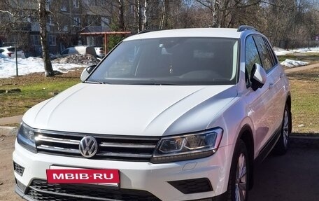 Volkswagen Tiguan II, 2020 год, 2 450 000 рублей, 6 фотография