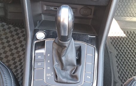 Volkswagen Tiguan II, 2020 год, 2 450 000 рублей, 11 фотография