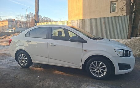 Chevrolet Aveo III, 2015 год, 635 000 рублей, 3 фотография