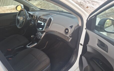 Chevrolet Aveo III, 2015 год, 635 000 рублей, 9 фотография