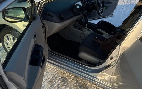 Honda Insight II рестайлинг, 2009 год, 940 000 рублей, 5 фотография