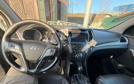 Hyundai Santa Fe III рестайлинг, 2016 год, 2 350 000 рублей, 17 фотография