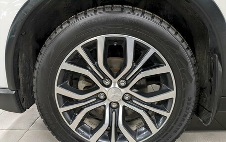 Mitsubishi Outlander III рестайлинг 3, 2018 год, 1 790 000 рублей, 17 фотография