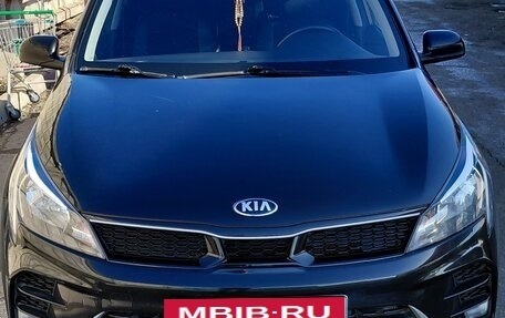 KIA Rio IV, 2021 год, 1 850 000 рублей, 1 фотография