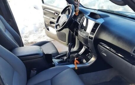 Toyota Land Cruiser Prado 120 рестайлинг, 2008 год, 2 650 000 рублей, 7 фотография