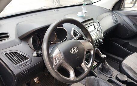 Hyundai ix35 I рестайлинг, 2010 год, 750 000 рублей, 5 фотография