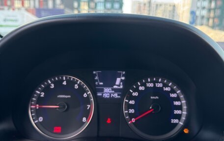 Hyundai Solaris II рестайлинг, 2011 год, 590 000 рублей, 8 фотография