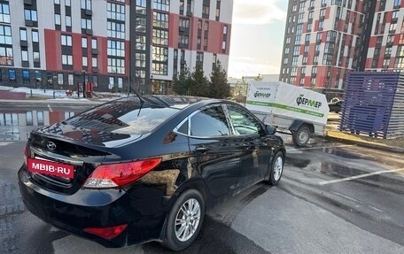 Hyundai Solaris II рестайлинг, 2011 год, 590 000 рублей, 6 фотография