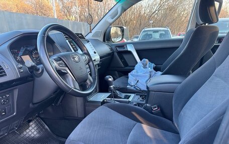 Toyota Land Cruiser Prado 150 рестайлинг 2, 2021 год, 4 880 000 рублей, 8 фотография