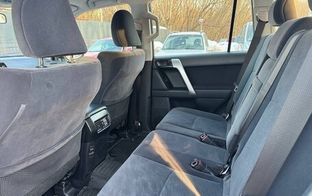 Toyota Land Cruiser Prado 150 рестайлинг 2, 2021 год, 4 880 000 рублей, 9 фотография