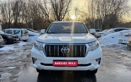 Toyota Land Cruiser Prado 150 рестайлинг 2, 2021 год, 4 880 000 рублей, 2 фотография