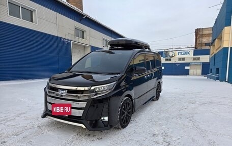 Toyota Noah III, 2018 год, 2 700 000 рублей, 22 фотография