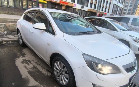 Opel Astra J, 2011 год, 800 000 рублей, 3 фотография