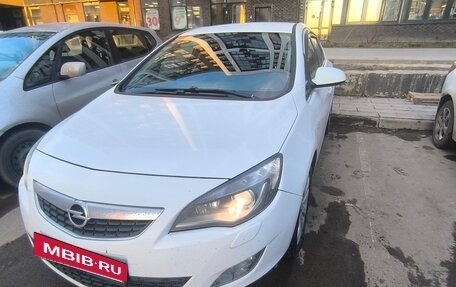 Opel Astra J, 2011 год, 800 000 рублей, 5 фотография