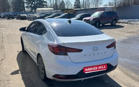 Hyundai Avante, 2018 год, 2 050 000 рублей, 3 фотография