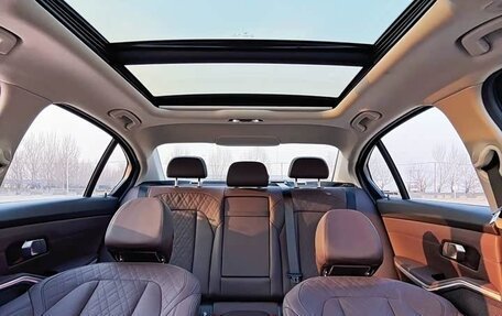 BMW 3 серия, 2023 год, 3 810 000 рублей, 16 фотография