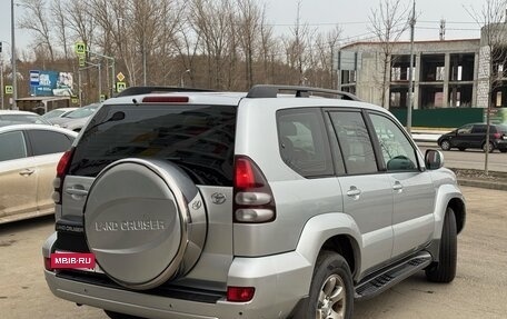 Toyota Land Cruiser Prado 120 рестайлинг, 2004 год, 1 800 000 рублей, 8 фотография