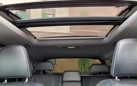 Lexus RX IV рестайлинг, 2019 год, 5 200 000 рублей, 12 фотография