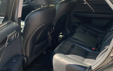 Lexus RX IV рестайлинг, 2019 год, 5 200 000 рублей, 18 фотография