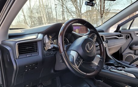 Lexus RX IV рестайлинг, 2019 год, 5 200 000 рублей, 19 фотография