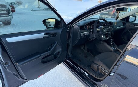 Volkswagen Jetta VI, 2012 год, 1 099 999 рублей, 10 фотография