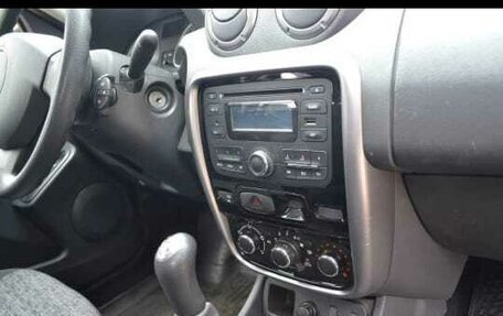 Renault Duster I рестайлинг, 2013 год, 900 000 рублей, 3 фотография