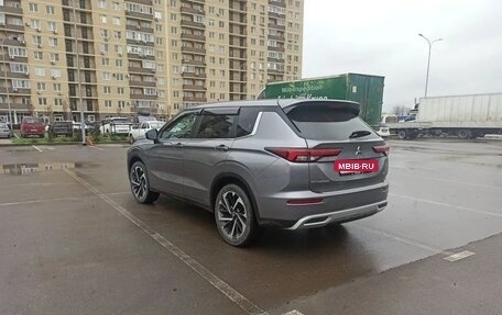 Mitsubishi Outlander, 2021 год, 3 127 000 рублей, 3 фотография