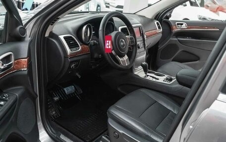 Jeep Grand Cherokee, 2012 год, 1 995 000 рублей, 14 фотография