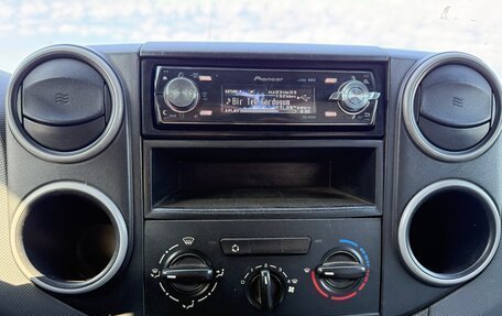 Peugeot Partner II рестайлинг 2, 2012 год, 420 000 рублей, 31 фотография