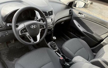 Hyundai Solaris II рестайлинг, 2014 год, 865 000 рублей, 7 фотография