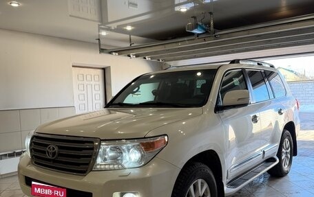 Toyota Land Cruiser 200, 2014 год, 3 650 000 рублей, 1 фотография